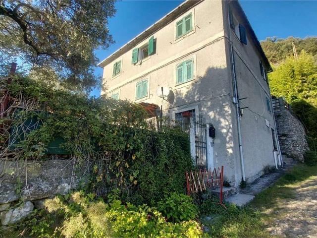 Appartamento in vendita a Media Val Bisagno, Serra Riccò