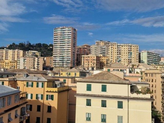 Appartamento in vendita a Centro Ovest, Serra Riccò