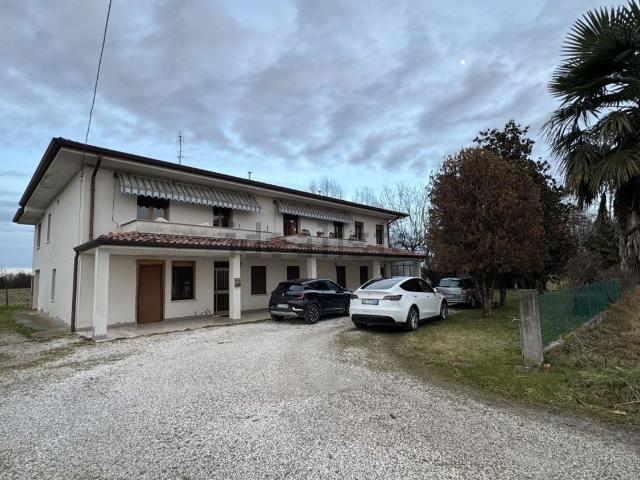 Appartamento in vendita a Villanova Di Camposanpiero, Veneto