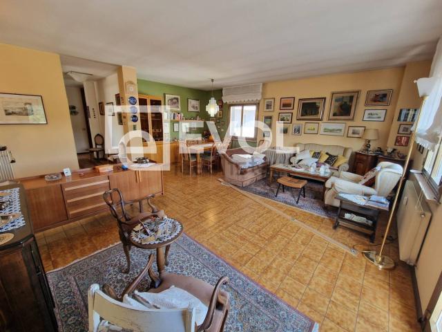 Appartamento in vendita a Tarcento, Friuli-Venezia Giulia