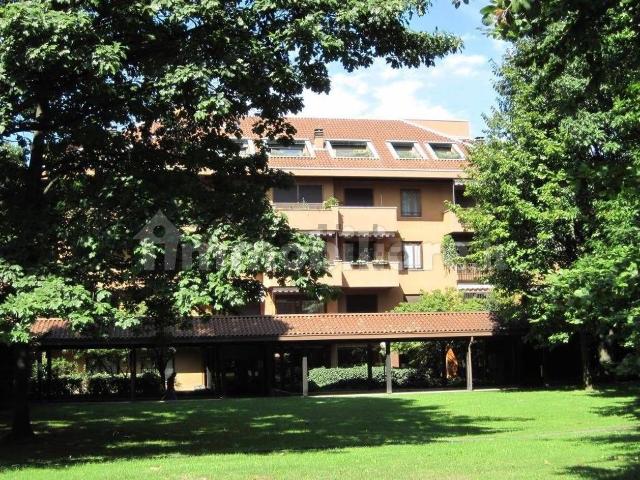 Appartamento in vendita a Rondò dei Pini, Monza