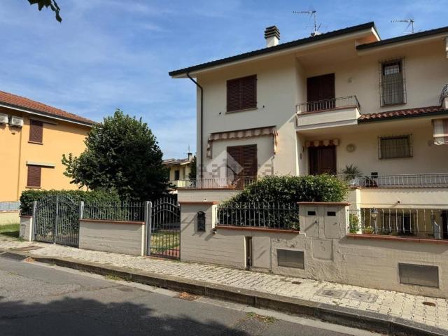 Appartamento in vendita a Chiesina Uzzanese, Toscana