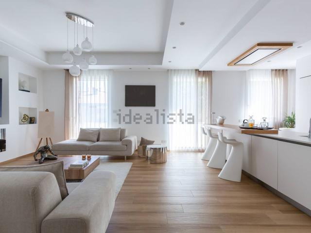 Appartamento in vendita a Pesaro, Pesaro E Urbino