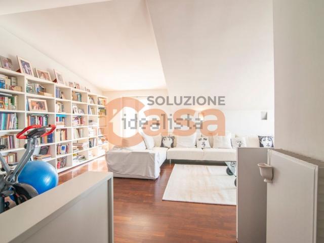 Attico in vendita a Infrangibile, Piacenza