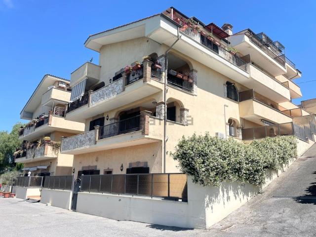 Appartamento in vendita a Guidonia Montecelio, Roma Capitale