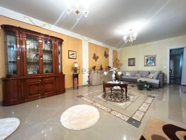 Appartamento in vendita a Vittoria, Sicilia
