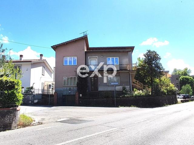 Appartamento in vendita a Montale, Toscana