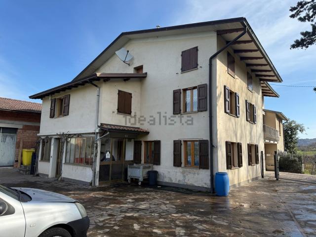 Appartamento in vendita a Val d’Enza, Re