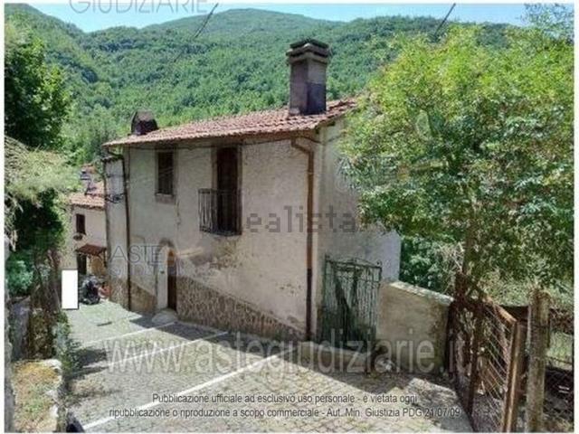 Appartamento in vendita a Castellafiume, L'Aquila