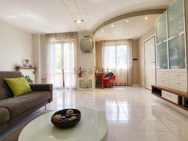 Appartamento in vendita a Castello, Marche