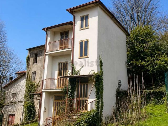 Appartamento in vendita a Pietrastornina, Campania