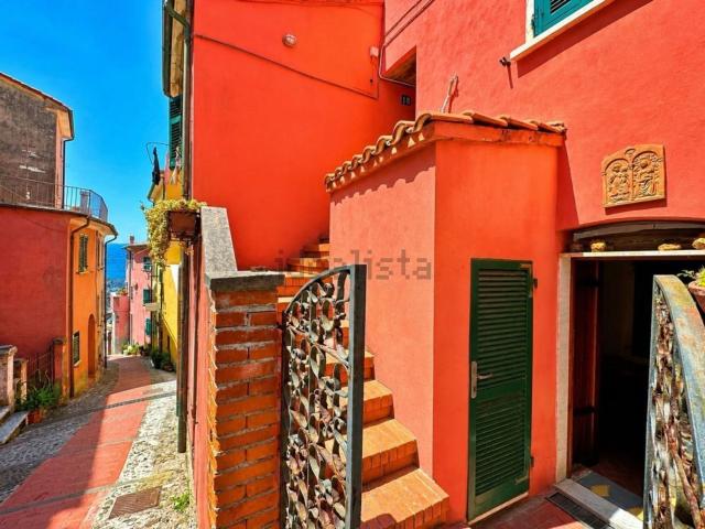 Appartamento in vendita a Portesone, Lerici
