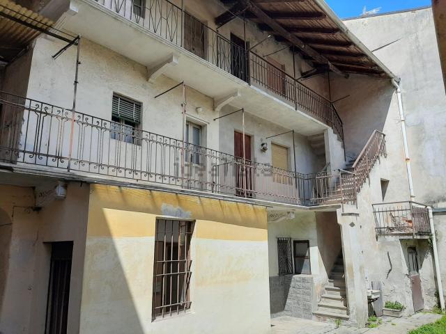 Appartamento in vendita a Varallo Pombia, Novara
