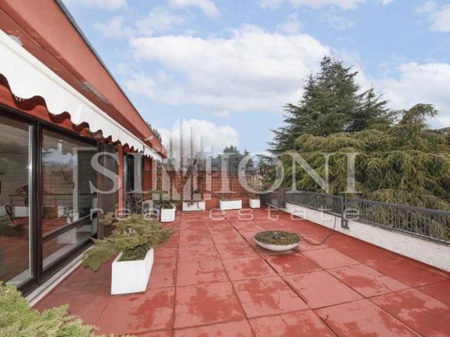 Appartamento in vendita a Biumo Superiore, Varese