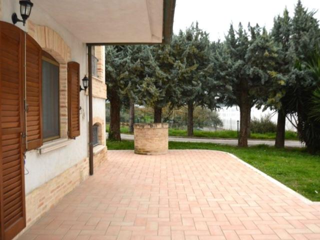 Appartamento in vendita a Figuretta, Marche