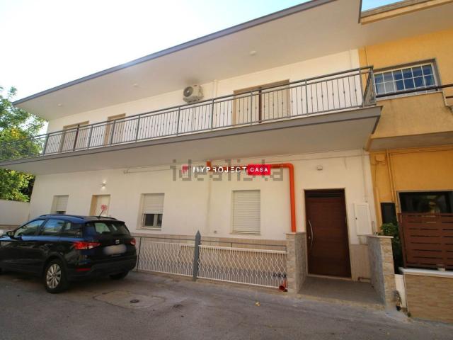Appartamento in vendita a Crispiano, Taranto