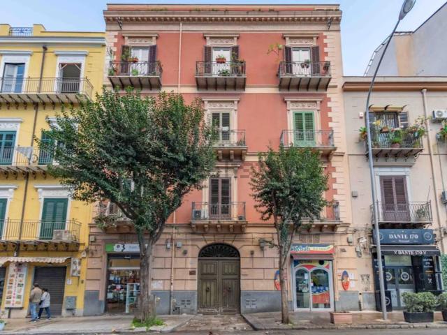 Appartamento in vendita a V Circoscrizione, Palermo
