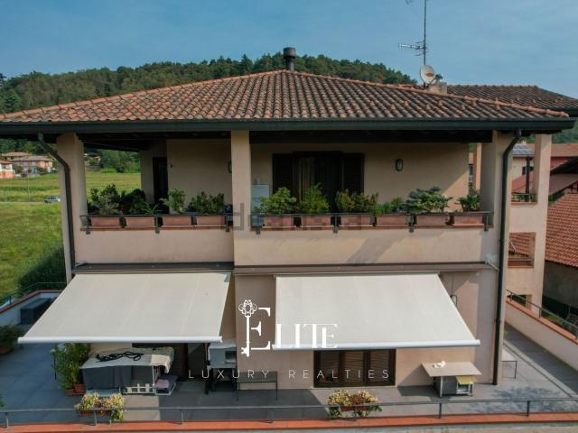 Appartamento in vendita a Abbazia, Sesto Calende