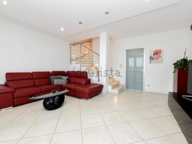 Appartamento in vendita a Vicina, Desenzano Del Garda