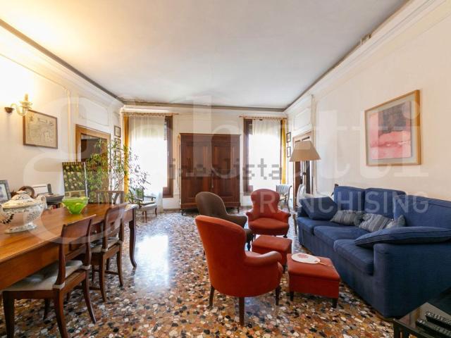 Appartamento in vendita a Venezia-Murano-Burano, Venezia