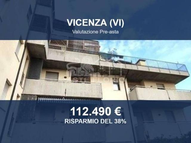 Appartamento in vendita a Maddalene, Vicenza