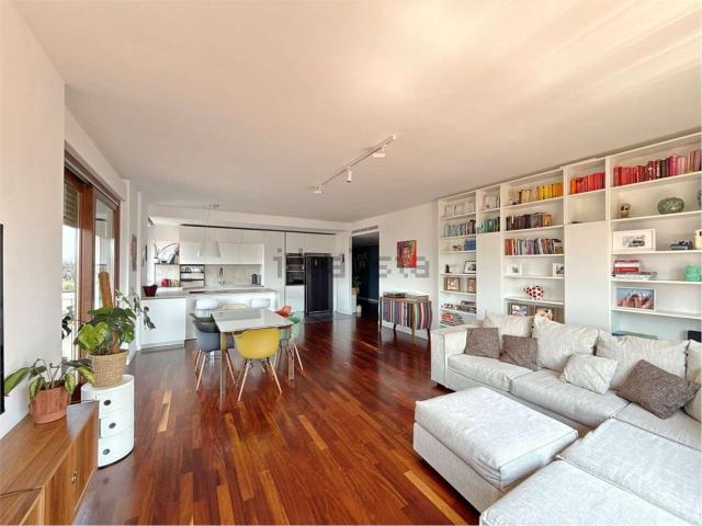 Appartamento in vendita a Centro, Gallarate