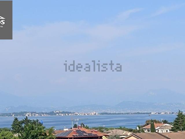 Attico in vendita a Desenzano Del Garda, Lombardia