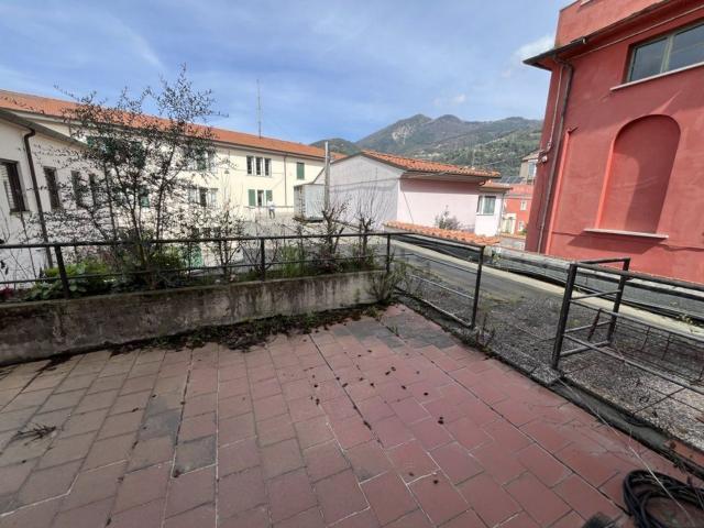 Appartamento in vendita a San Carlo, Marina Di Massa