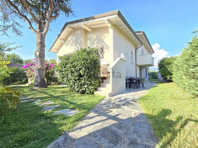 Appartamento in vendita a Camaiore, Lucca