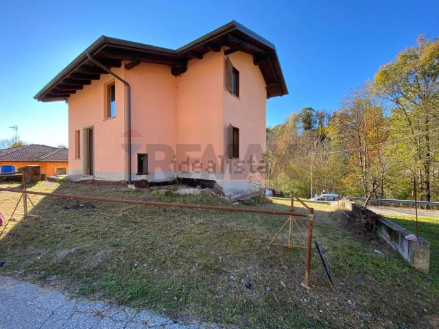Appartamento in vendita a Valdilana, Piemonte