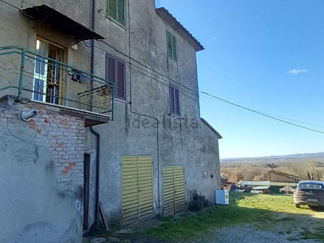Attico in vendita a Policiano, Palazzo Del Pero