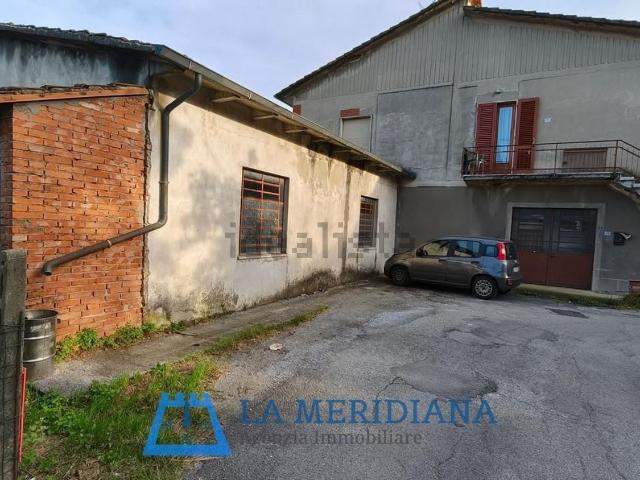 Appartamento in vendita a Lamporecchio, Toscana
