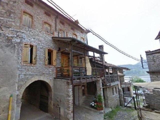 Appartamento in vendita a Revine Lago