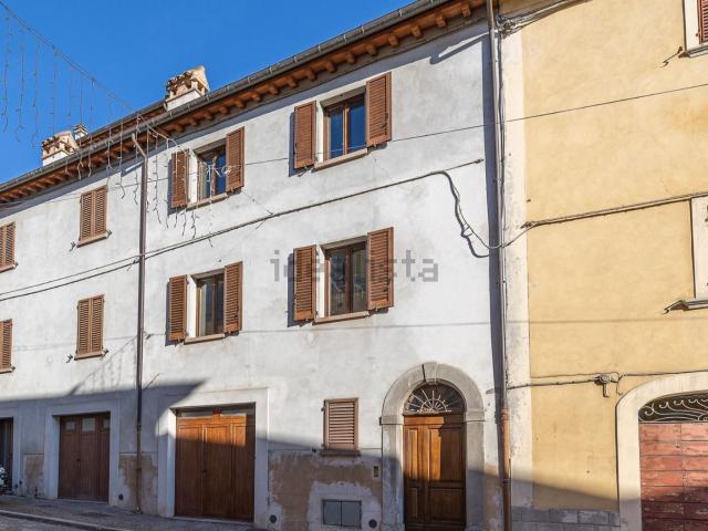 Appartamento in vendita a Marche, Pesaro E Urbino