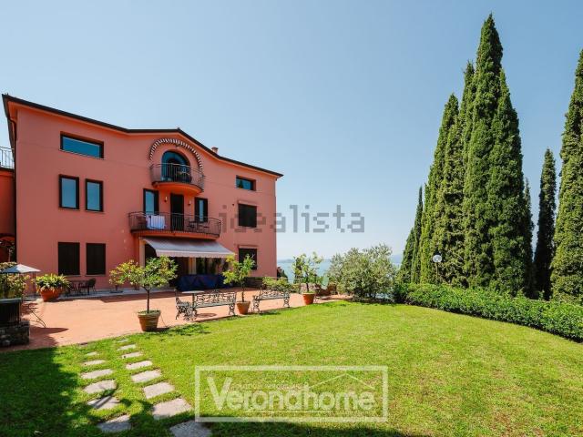 Appartamento in vendita a Loncrino, Torri Del Benaco