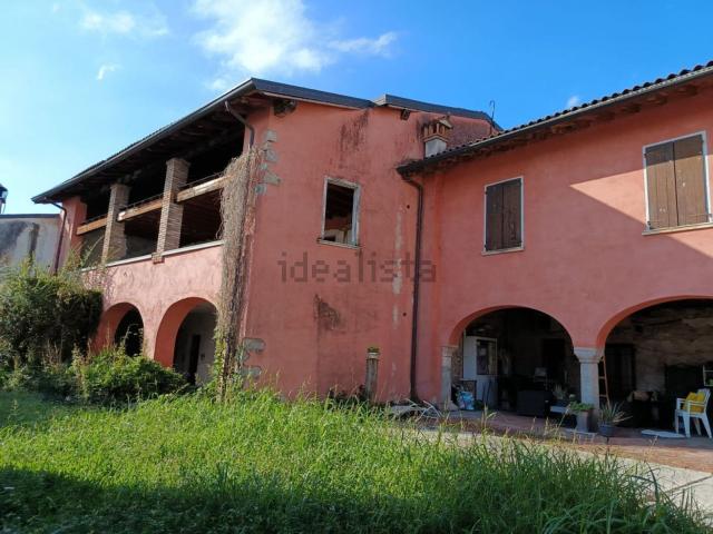 Appartamento in vendita a Calvagese Della Riviera, Lombardia
