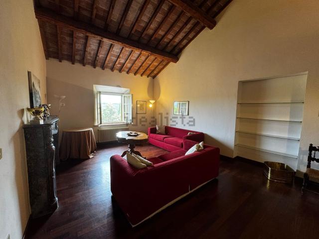Appartamento in vendita a Monteliscai, Siena