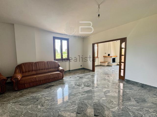 Appartamento in vendita a Uzzano E Castello, Torricchio