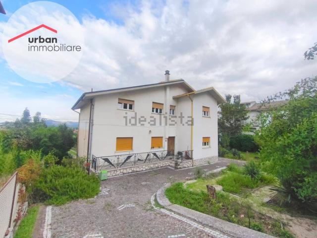 Appartamento in vendita a Tornimparte, Abruzzo