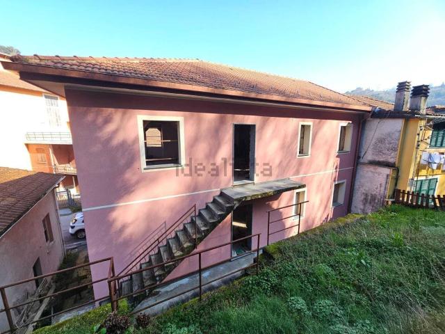 Appartamento in vendita a Ceranesi, Liguria