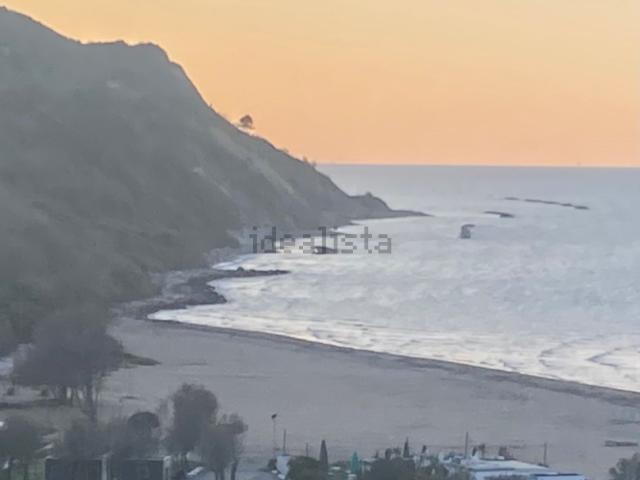 Appartamento in vendita a Baia Flaminia, Marche