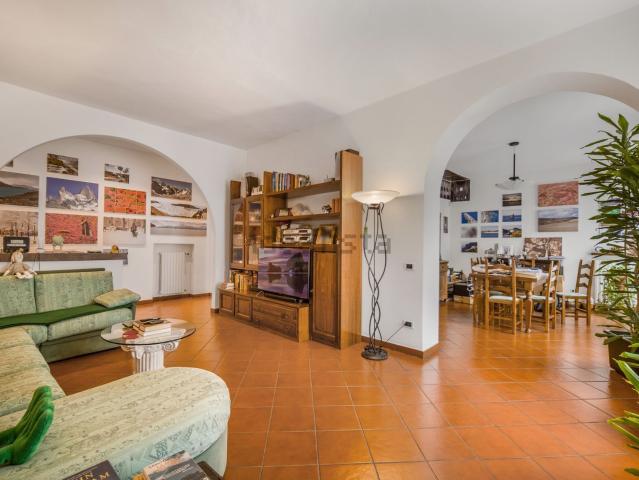 Appartamento in vendita a Strada Alta, Re