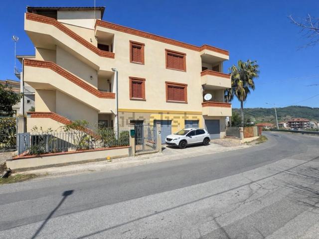 Appartamento in vendita a Calabria, Vibo Valentia