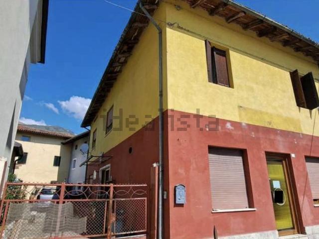Appartamento in vendita a Aviano, Friuli-Venezia Giulia