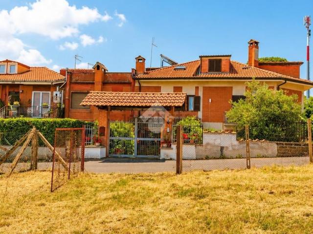 Appartamento in vendita a Costa Caselle, Roma Capitale