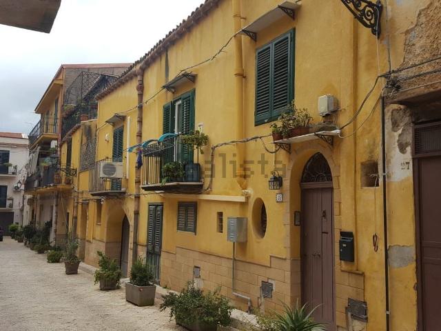 Appartamento in vendita a Aquino, Monreale