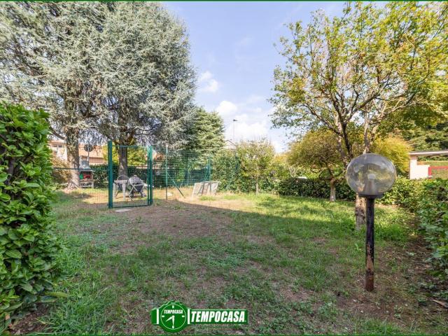 Appartamento in vendita a Ornago, Monza e della Brianza