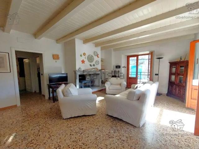 Appartamento in vendita a Mandriole, Fiumalbo