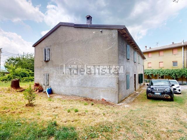 Appartamento in vendita a Guzzano, Camugnano