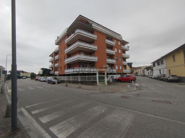 Appartamento in vendita a Lumellogno, Novara